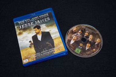 Jesse James 'in Korkak Robert Ford tarafından öldürülmesi, Mavi Ray' in karanlık yüzeyde öldürülmesi. Lahti, Finlandiya. 30 Aralık 2023.