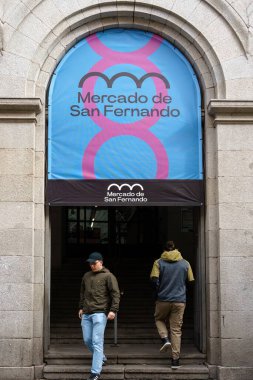 Madrid, İspanya. 11 Şubat 2024 Mercado De San Fernando girişi