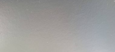 Minimalist yapıya sahip güçlü koyu arkaplan