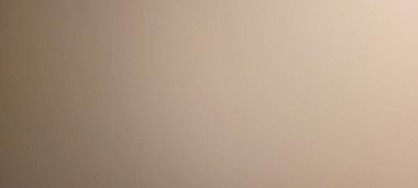 Minimalist yapıya sahip güçlü koyu arkaplan