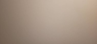 Minimalist yapıya sahip güçlü koyu arkaplan