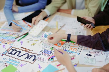 Creative Web Ekibi, cep telefonu için Grafik Tasarımcı, cep telefonu uygulaması ve geliştirme şablonu planı için web sitesi ux ui uygulaması, prototip kablo geliştirme süreci
