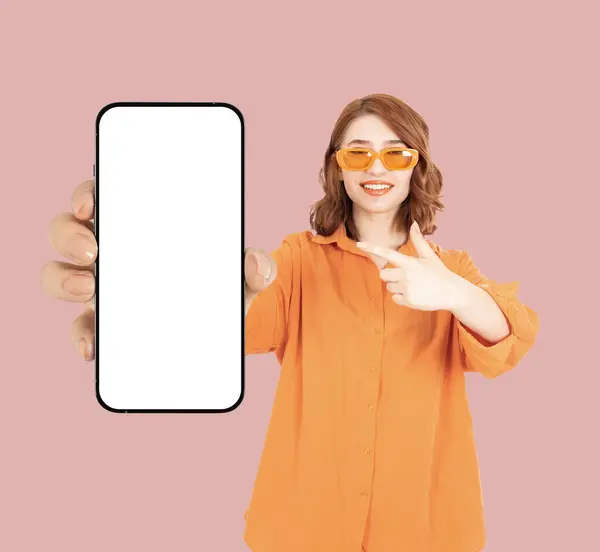 Pointing Empty Mobile Phone Screen Portrait Fun Happy Smiling Caucasian — Stock Photo, Image