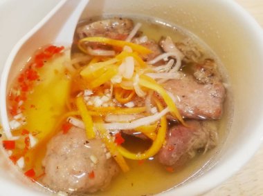 Bun Cha, Hanoi 'nin ünlü soslu erişte tabağı, Vietnam mutfağı..