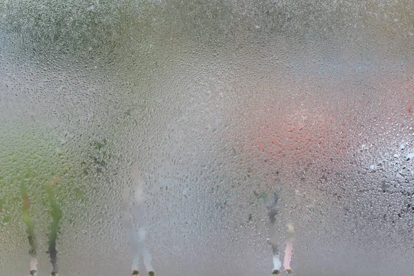 Vízgőzös Üveg Köd Áramlás Egy Ablak Vízcseppekkel Ködös Üveg — Stock Fotó