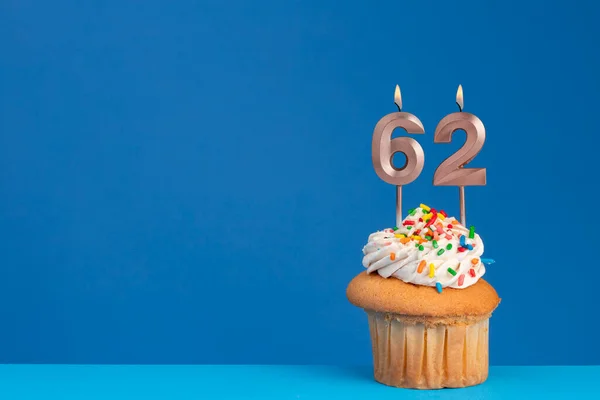 Születésnapi Cupcake Kék Háttér Rózsaszín Születésnapi Gyertya Száma — Stock Fotó