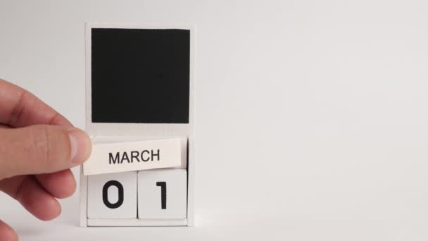 日期为3月1日的日历和一个设计师的位置 特定日期事件的说明性说明 — 图库视频影像