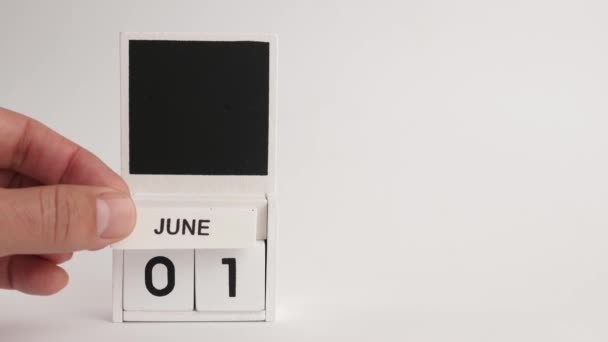 日期为6月1日的日历和一个设计师的位置 特定日期事件的说明性说明 — 图库视频影像