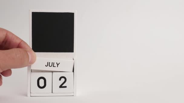 日期为7月2日的日历和设计师的工作地点 特定日期事件的说明性说明 — 图库视频影像