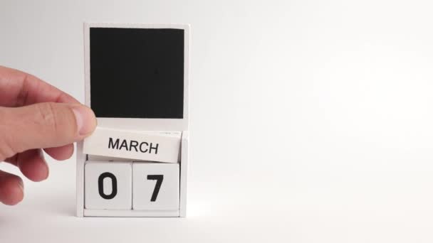 日期为3月7日的日历和一个设计师的位置 特定日期事件的说明性说明 — 图库视频影像