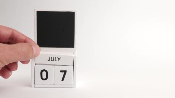 カレンダー日付7月7日とデザイナーのための場所 特定の日付のイベントのイラスト — ストック動画