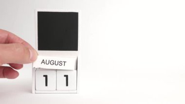 11 Ağustos tarihli takvim ve tasarımcılar için bir yer. Belirli bir tarihteki olay için illüstrasyon.