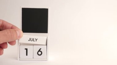 16 Temmuz tarihli takvim ve tasarımcılar için bir yer. Belirli bir tarihteki olay için illüstrasyon.
