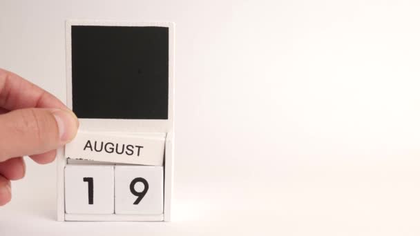 日付とカレンダー8月19日とデザイナーのための場所 特定の日付のイベントのイラスト — ストック動画