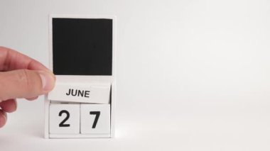 27 Haziran tarihli takvim ve tasarımcılar için bir yer. Belirli bir tarihteki olay için illüstrasyon.