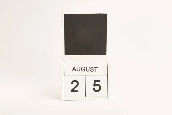 Kalender Mit Dem Datum August Und Einem Platz Für Designer — Stockfoto
