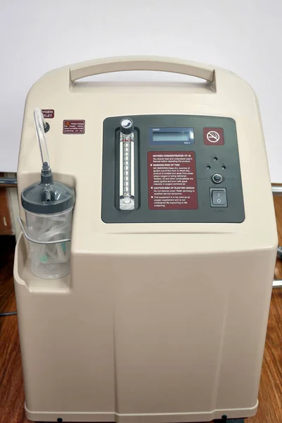 Concentrador Oxígeno Para Tratamiento Enfermedades Del Sistema Respiratorio Saturación Sangre — Foto de Stock