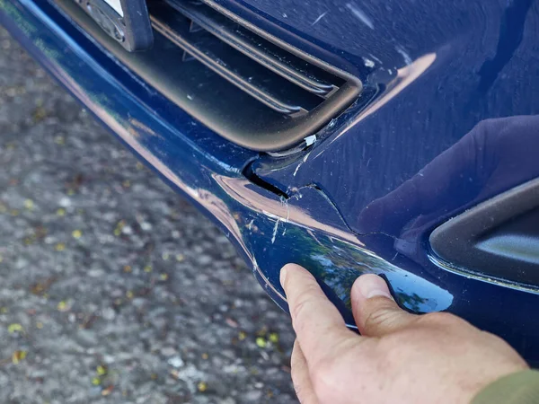 Inspecteren Scheur Plastic Bumper Van Auto Het Ongeluk Auto Ongelukken — Stockfoto