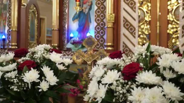 Altaret Korsar Kyrkans Inre Interiör Kyrkor Ukraina — Stockvideo