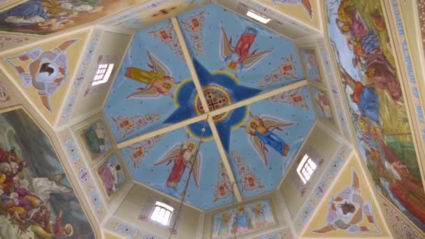 Interieur Architectuur Van Orthodoxe Kerk Met Schilderkunst Iconostase Kerken Tempels — Stockvideo