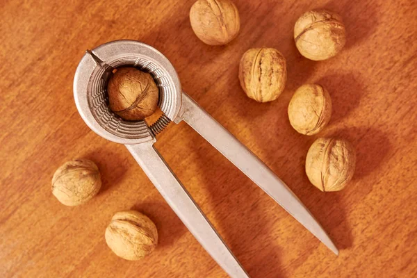 Walnuts Split Nutcracker Kitchen Appliances Work Kitchen — Stock Photo, Image