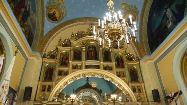 Interieur Architectuur Van Orthodoxe Kerk Met Schilderkunst Iconostase Panikadylo — Stockvideo