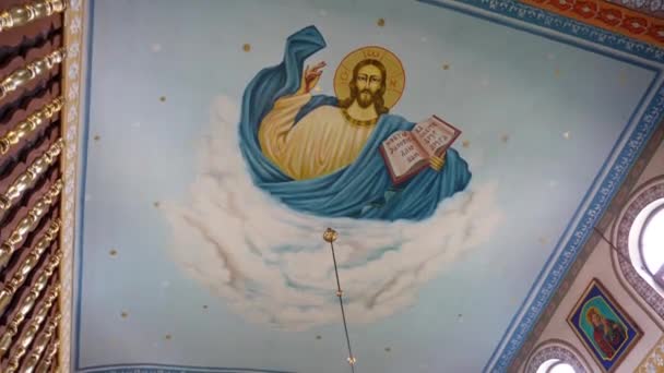 Interior Arquitectura Iglesia Ortodoxa Con Pintura Iconostasis Panikadylo — Vídeos de Stock