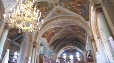 İç mekan, Ortodoks kilisesinin mimarisi, resim, ikonostaz ve panikadylo.