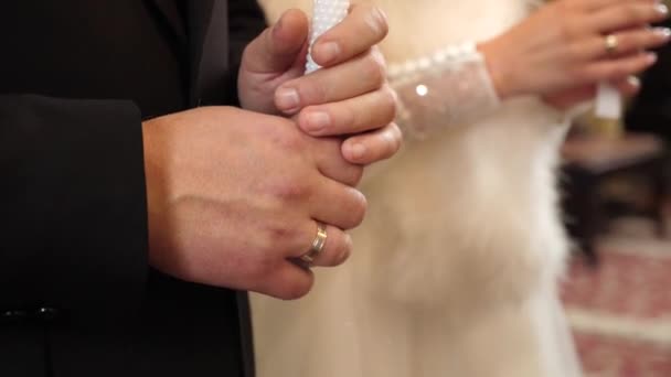 Bride Groom Hold Candles Church Wedding Ceremony — Vídeo de Stock