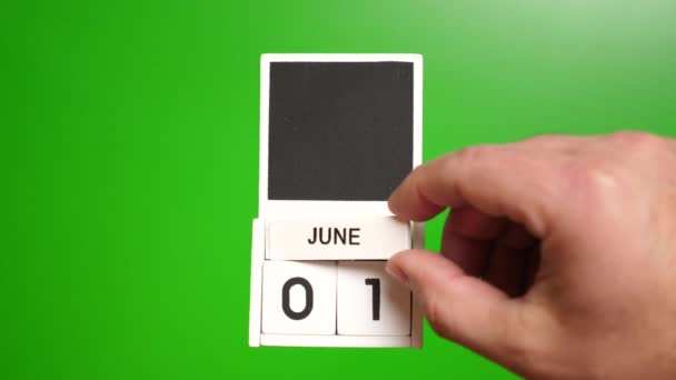 Kalender Med Datum Juni Grön Bakgrund Illustration För Händelse Ett — Stockvideo