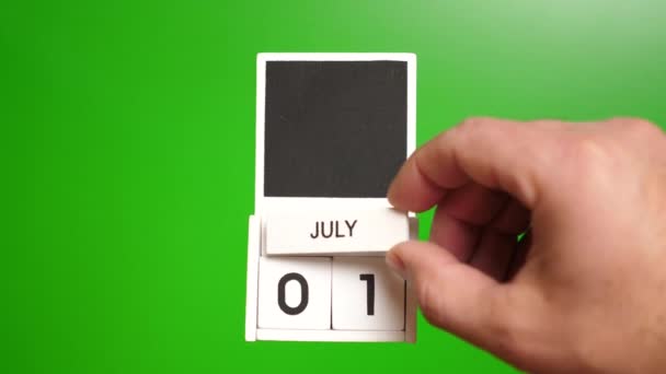 日期为7月1日的日历 绿色背景 特定日期事件的说明性说明 — 图库视频影像