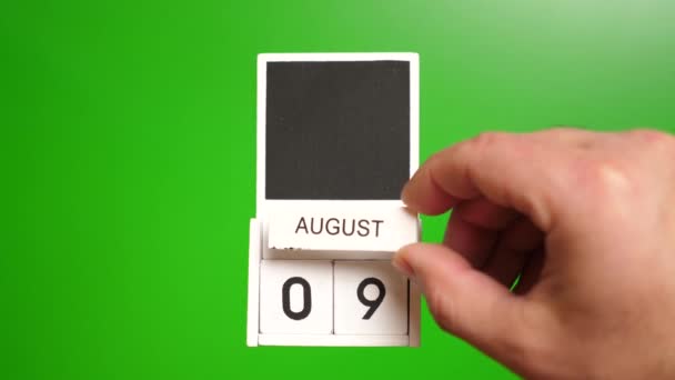 Kalender Med Datum Augusti Grön Bakgrund Illustration För Händelse Ett — Stockvideo