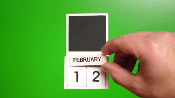 Calendario Con Fecha Del Febrero Sobre Fondo Verde Ilustración Para — Vídeos de Stock