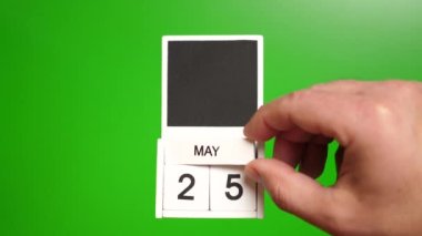 25 Mayıs tarihli takvim yeşil arka planda. Belirli bir tarihteki olay için illüstrasyon.