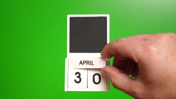 Kalender Med Datum April Grön Bakgrund Illustration För Händelse Ett — Stockvideo