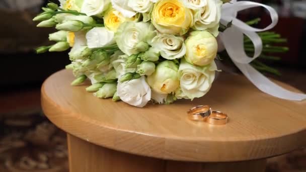 Beautiful White Bouquet Roses Wedding Ring Wooden Table — Stock Video