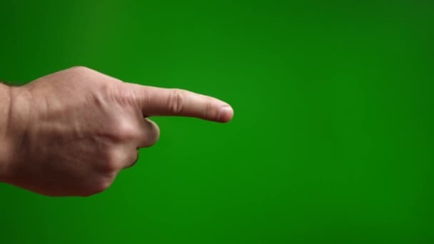 ショットは緑色の背景に指でシミュレーションされます — ストック動画