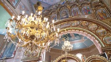 Bir Doğu Avrupa kilisesine ait Iconostasis. Dini kültür.