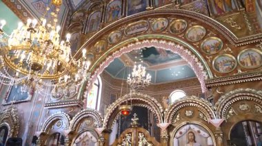 Bir Doğu Avrupa kilisesine ait Iconostasis. Dini kültür.