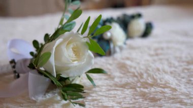 Beyaz gül buketi. Düğün hazırlıkları..