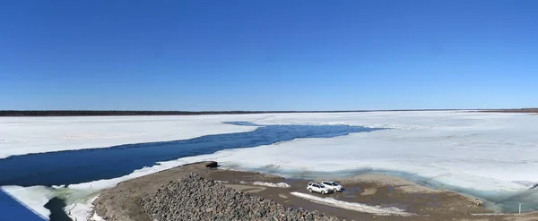 Congelación Del Río Mackenzie Fort Providence —  Fotos de Stock
