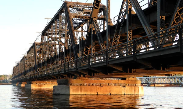 Σιδηροδρομική Γέφυρα Του Μισισιπή Στο Μολίν — Φωτογραφία Αρχείου