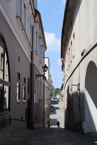Bielsko Biala Polandの中世旧市街の狭い通り — ストック写真