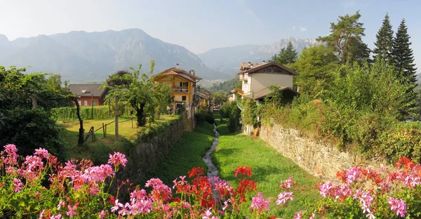 Εικόνα Τέλεια Θέα Στην Ιταλία Levico Terme — Φωτογραφία Αρχείου
