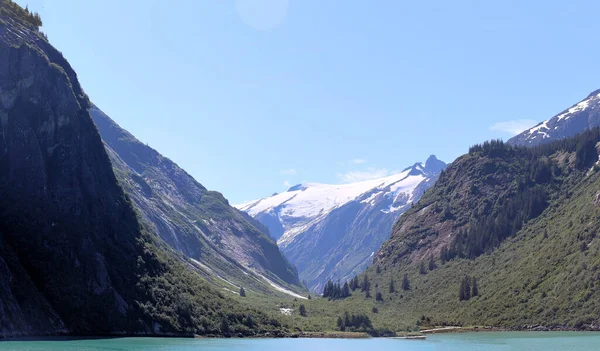 Tal Zwischen Den Bergen Des Tracy Arm Fjord — Stockfoto
