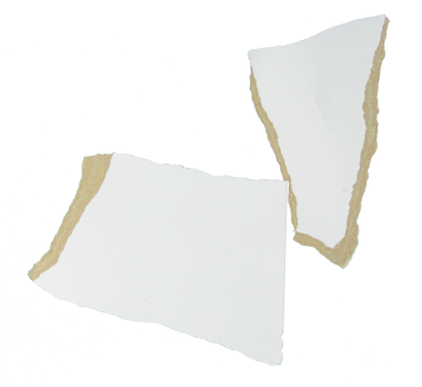 İzole edilmiş arkaplanda yırtılmış bir kağıt kesimi, reklam tasarımı için boşluk