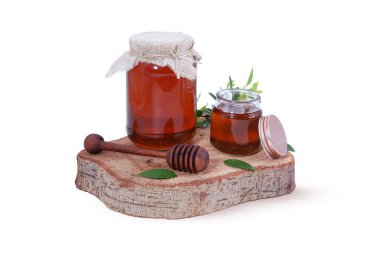 Taze zencefil ve ahşap bal kavanozlu organik bal kavanozu kırsal ahşap tahta tahtada sağlık ve sağlık için doğal tedavi