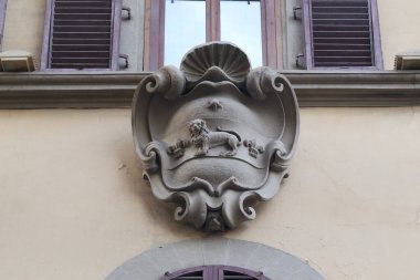 FLORENCE, İTALYA - 13 EYLÜL 2018: Bu eski bir evde aile arması.