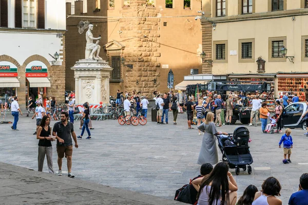 Florence Italy September 2018 Lively Medieval Square San Lorenzo Historic — Stock Photo, Image