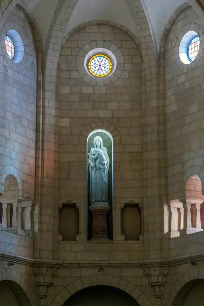 Latrun Israel Septiembre 2017 Esta Figura Madre Dios Ábside Iglesia — Foto de Stock